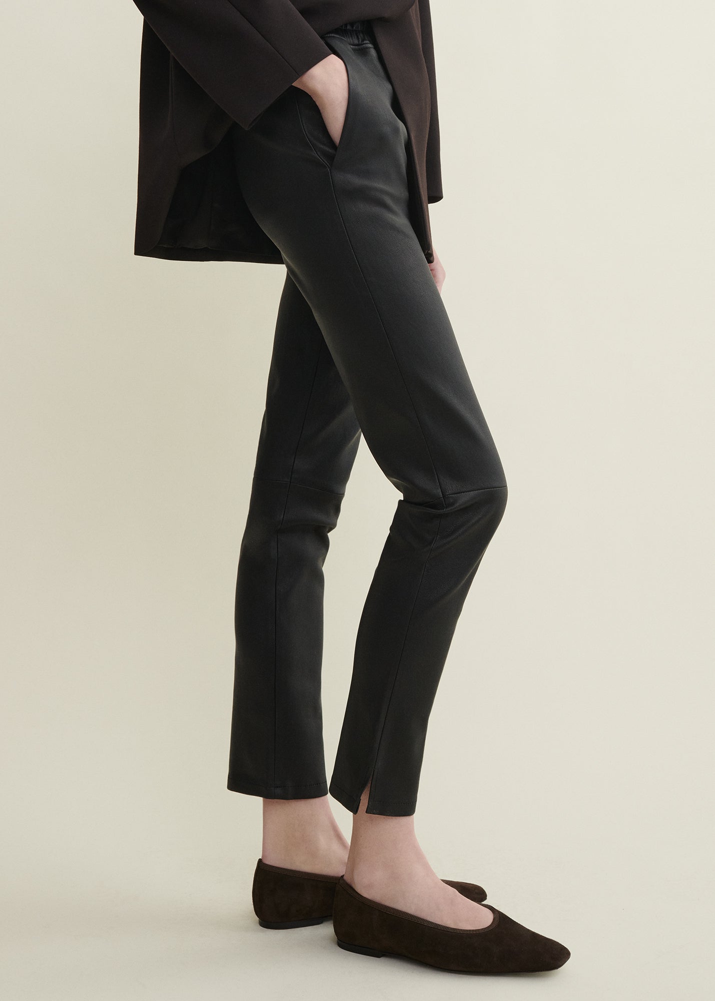 KAMILLA | Lederhose | Black