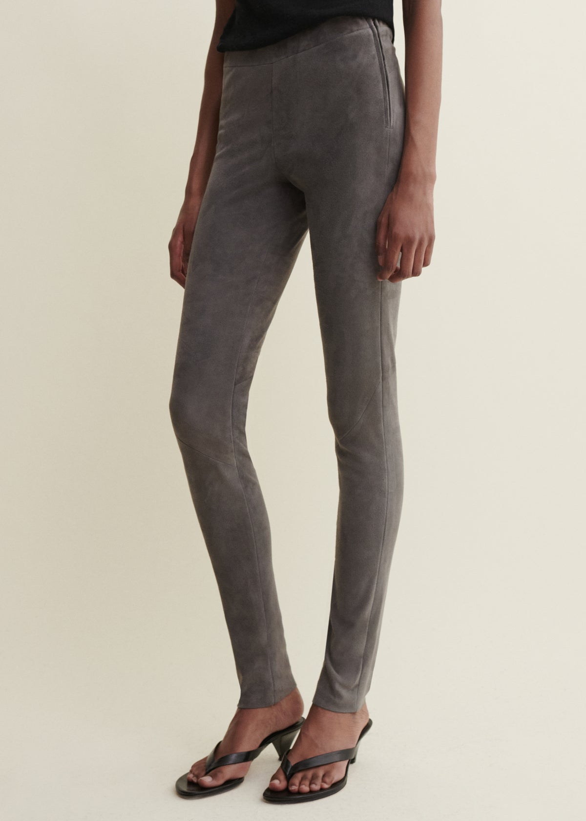 Roche | Suede Legging | Monument