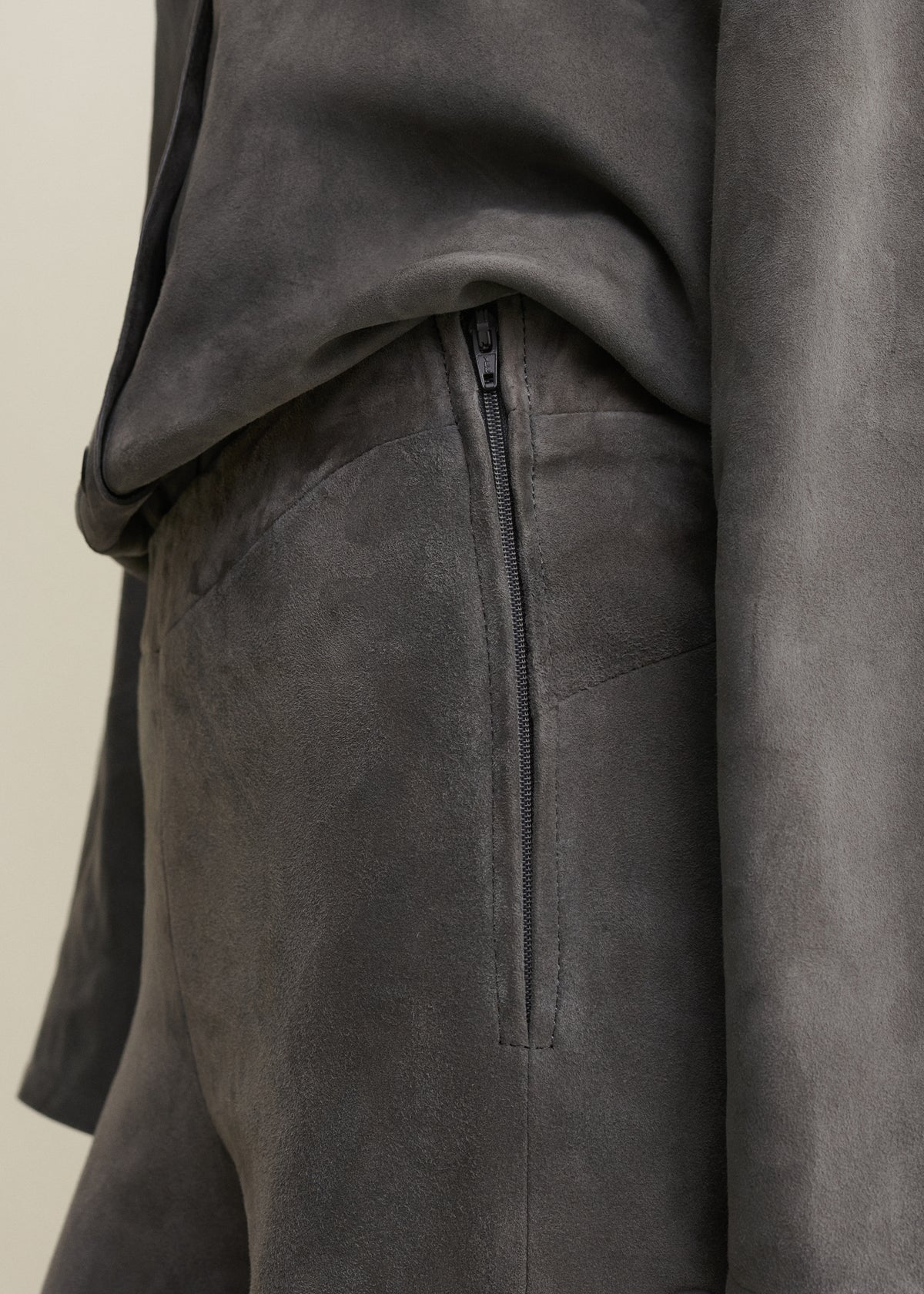 Roche | Suede Legging | Monument