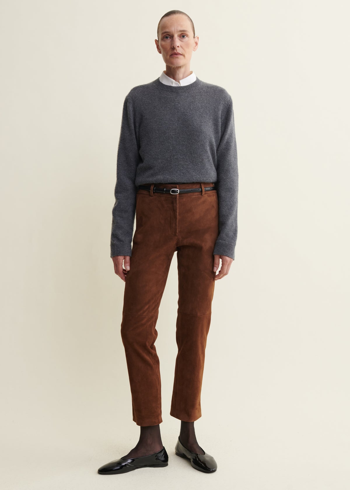 JEN | Suede Slim Fit Pantalon | Saddle
