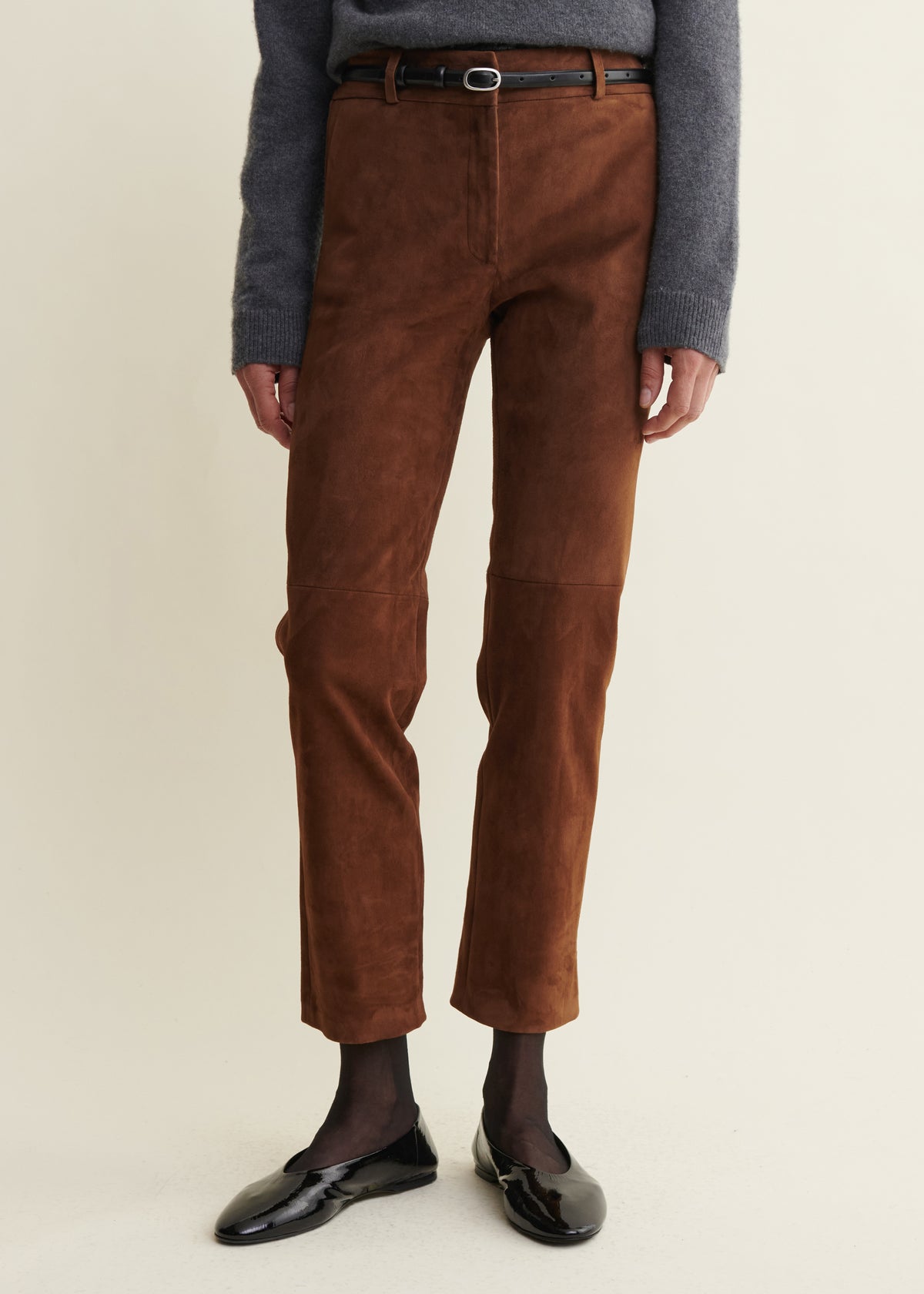 JEN | Suede Slim Fit Pantalon | Saddle
