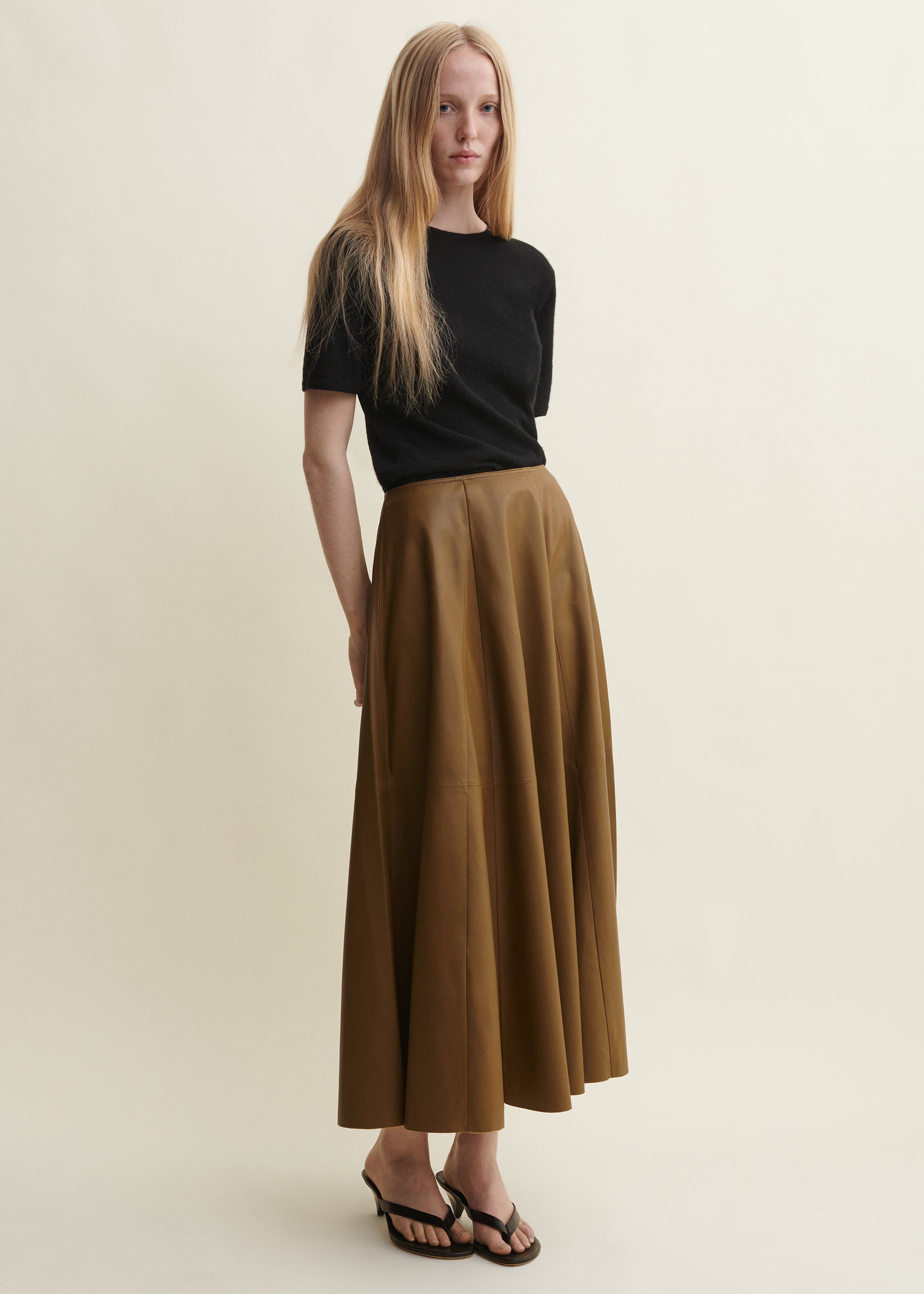 ELENI | Lederrock in A-Linie | DARK OLIVE