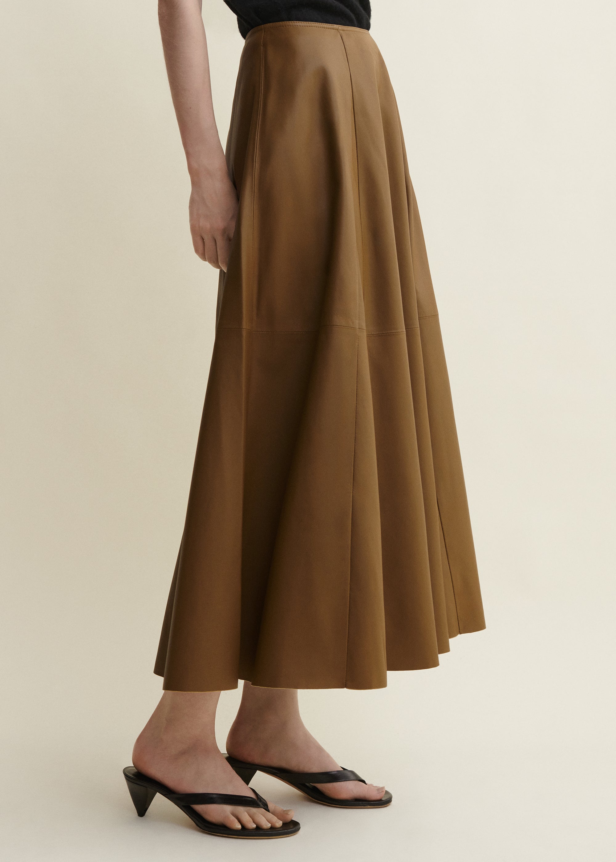 ELENI | Lederrock in A-Linie | DARK OLIVE