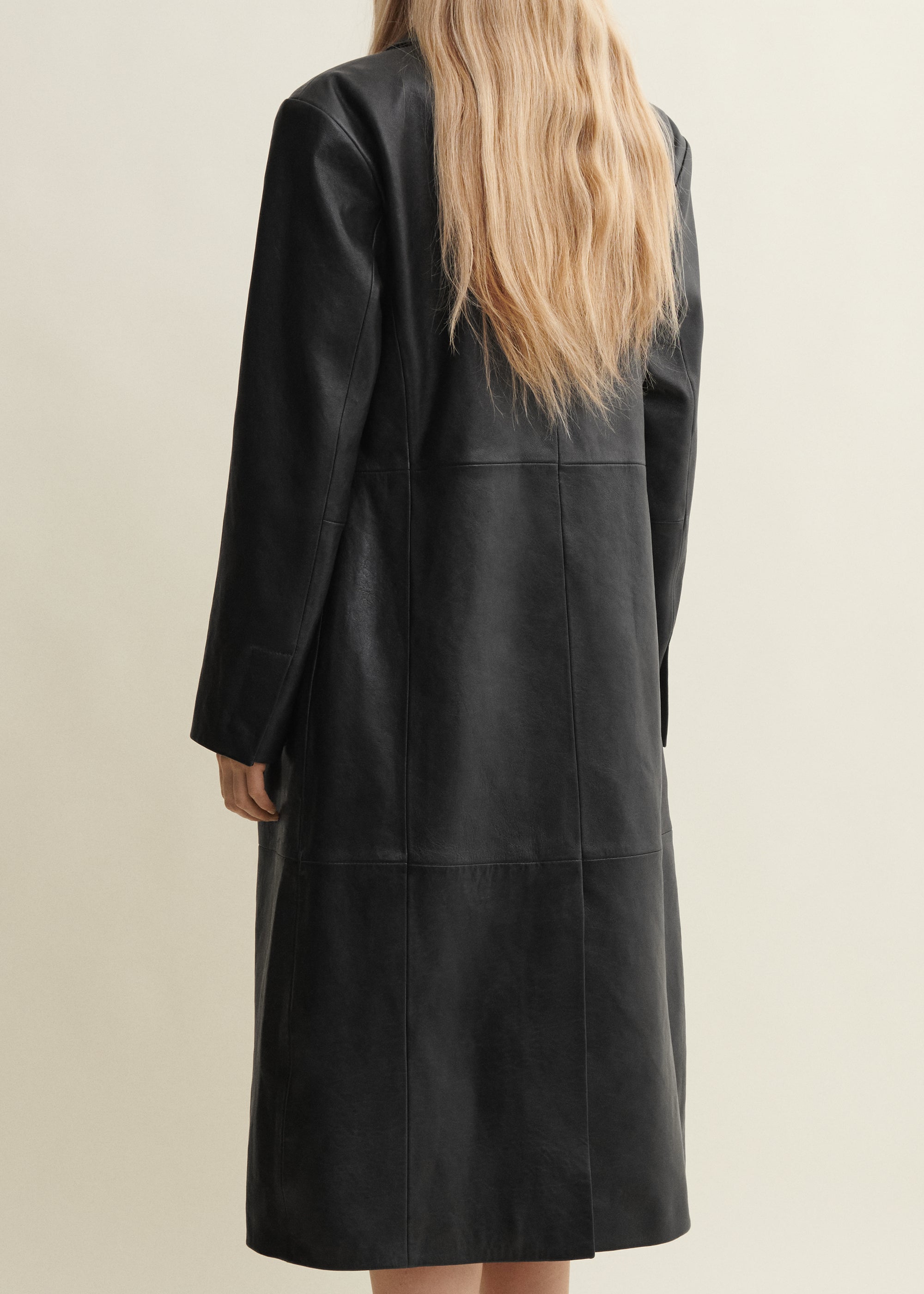AISA | Leather Coat | Black