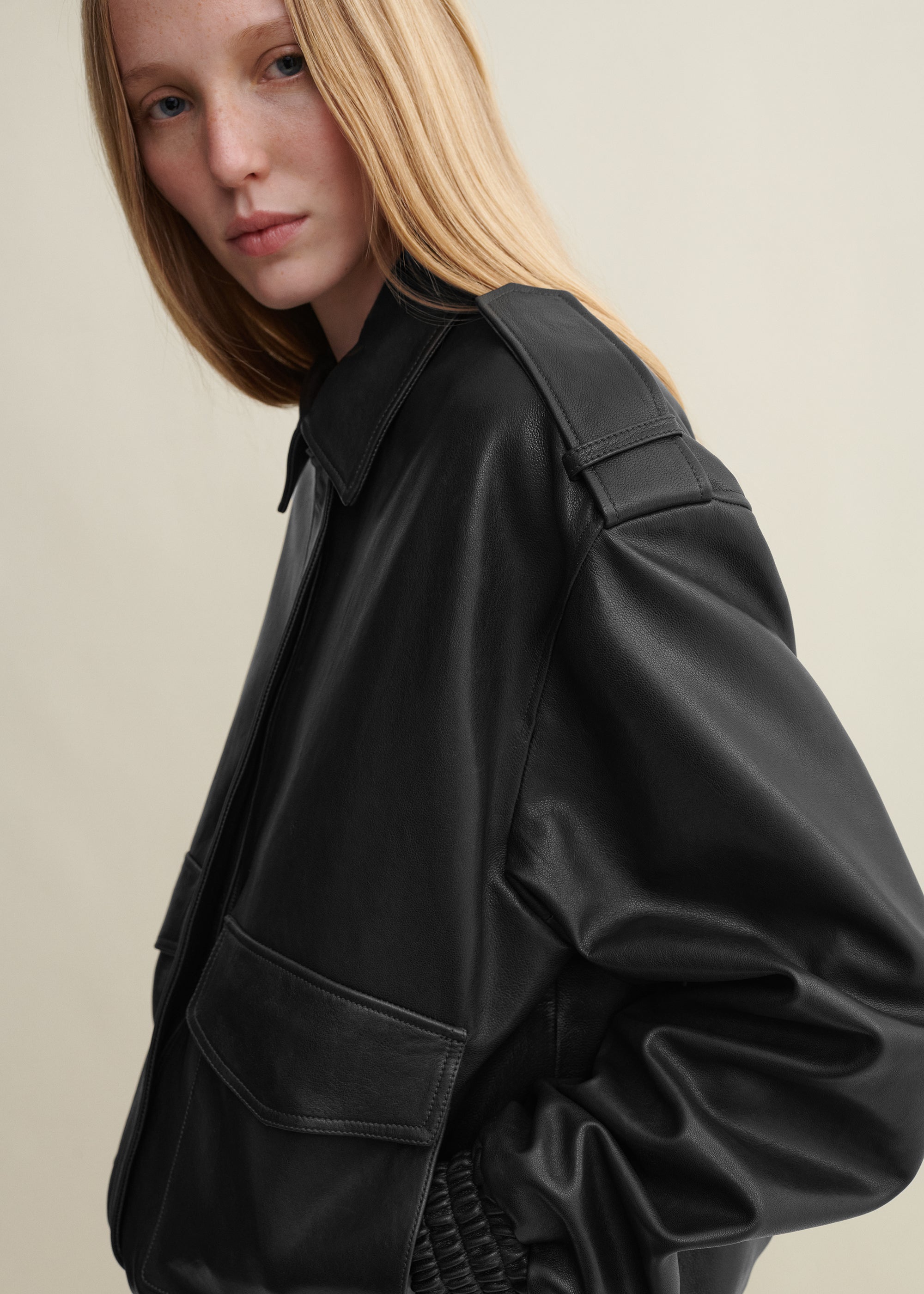 ASTRA | Lederjacke | Black