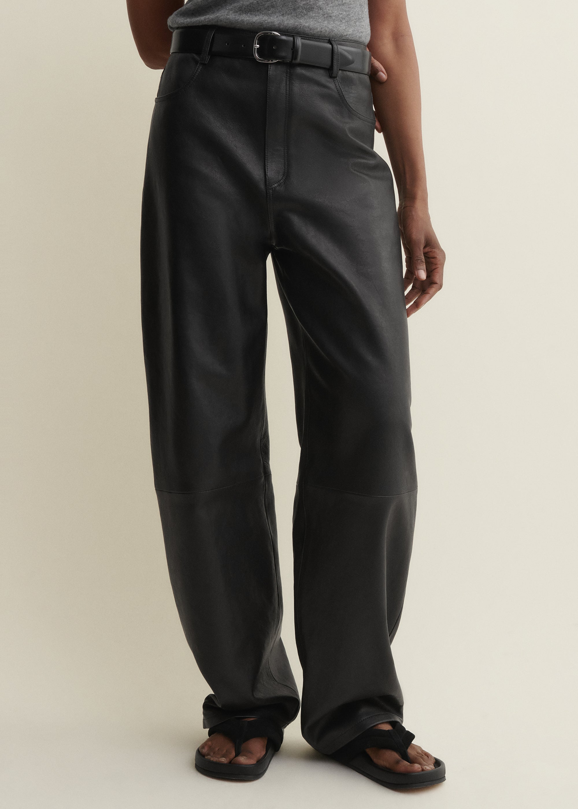 ECE | Barrel-Fit Lederhose | Black
