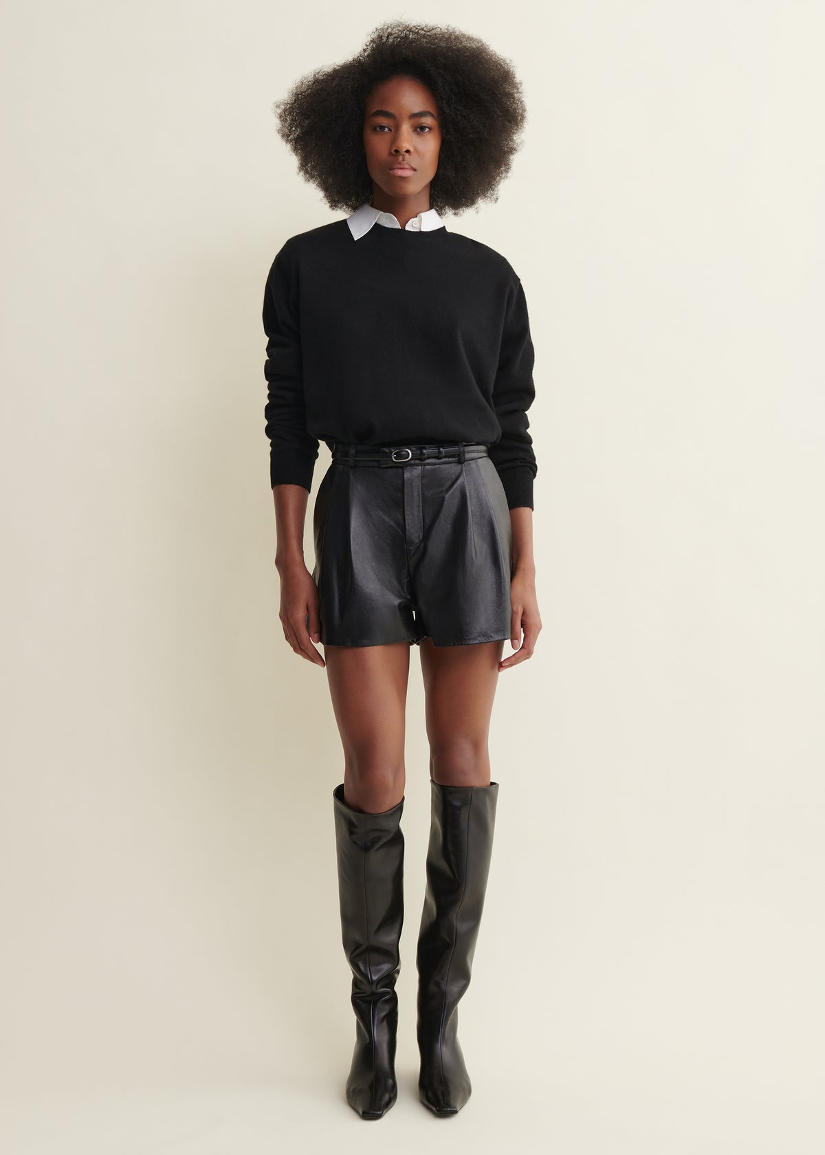 YANNA | Leather Pleated Short | Black