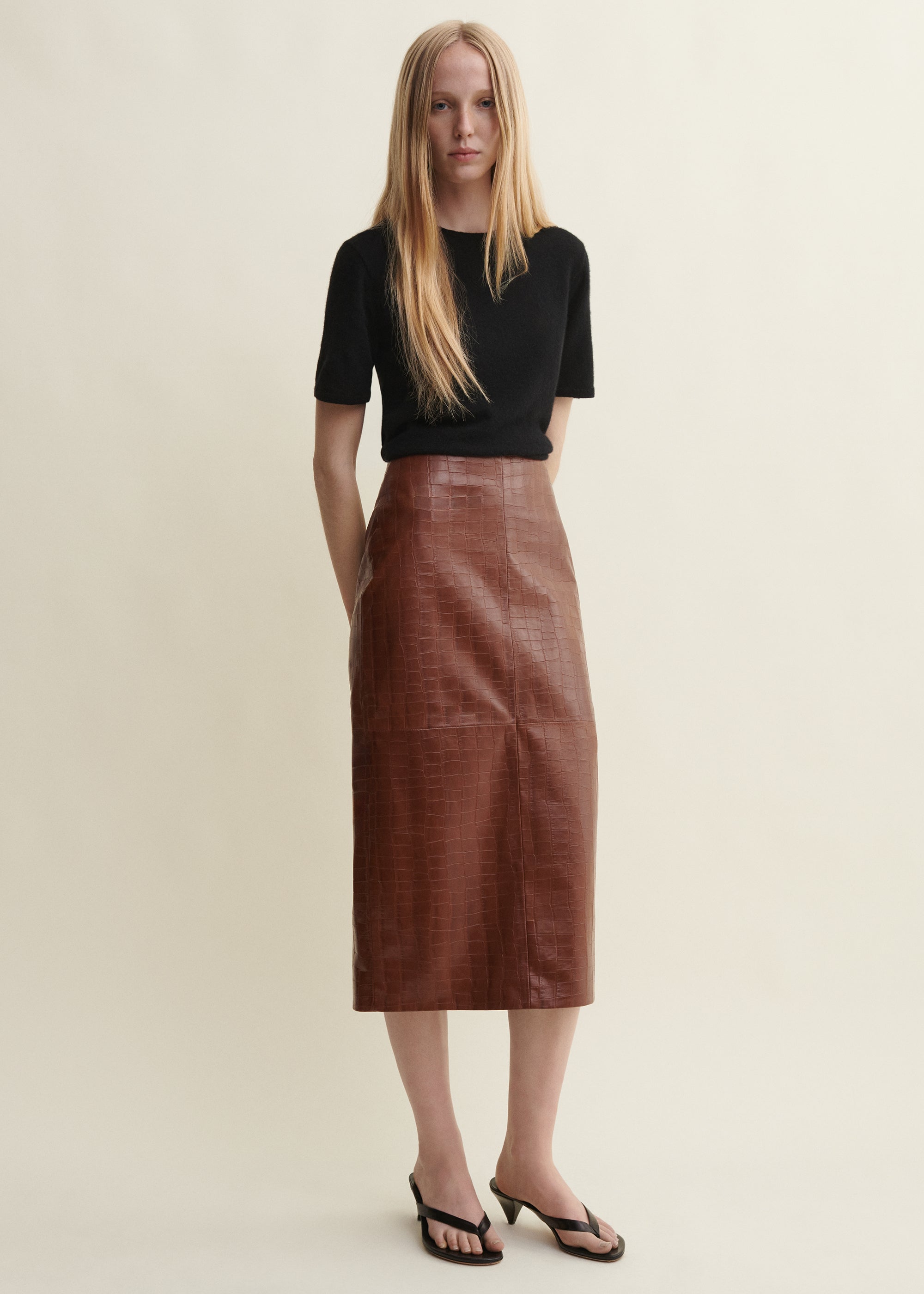 MEEKA | Leather Croco Pecil Skirt | CAMEL