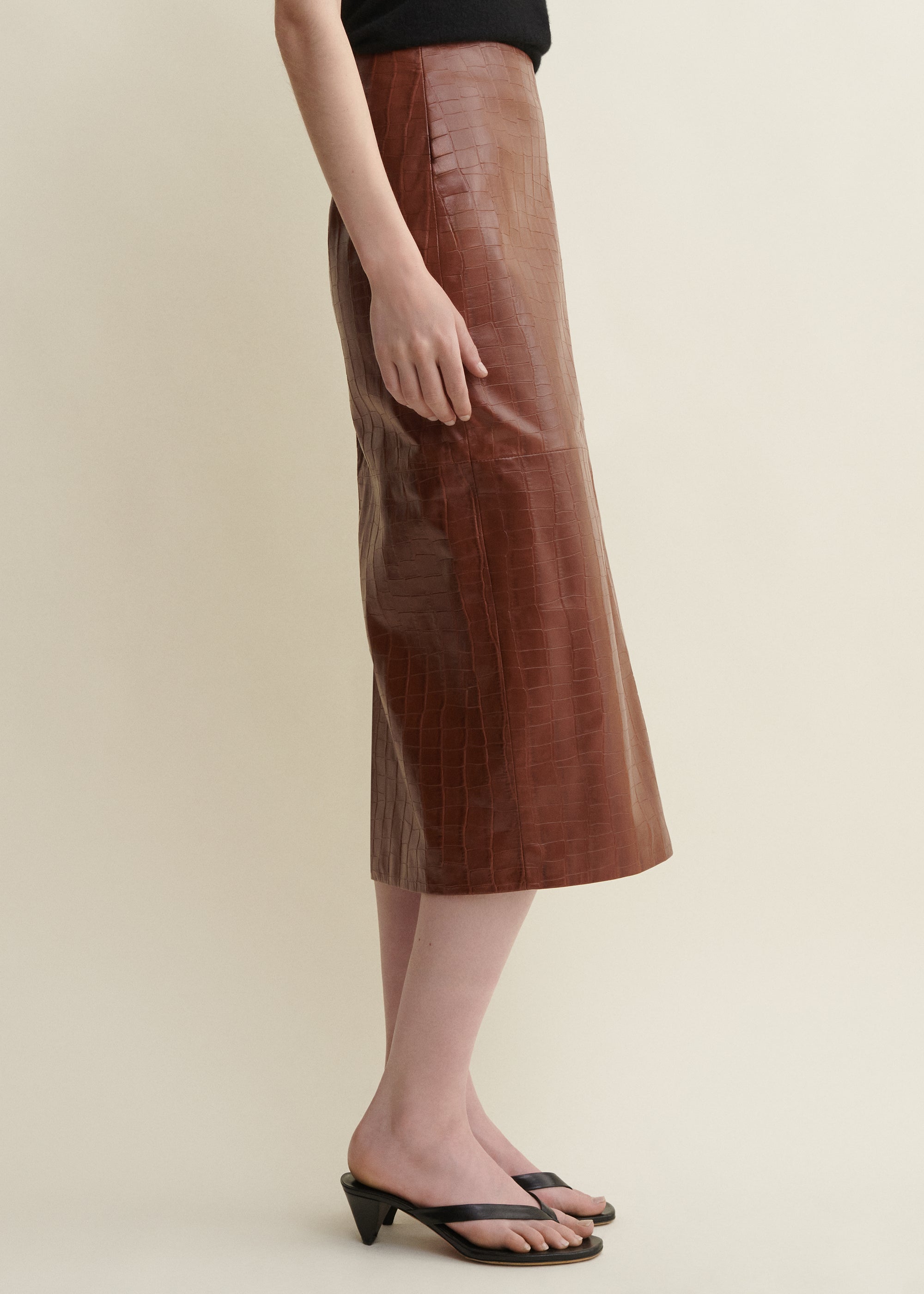 MEEKA | Leather Croco Pecil Skirt | CAMEL