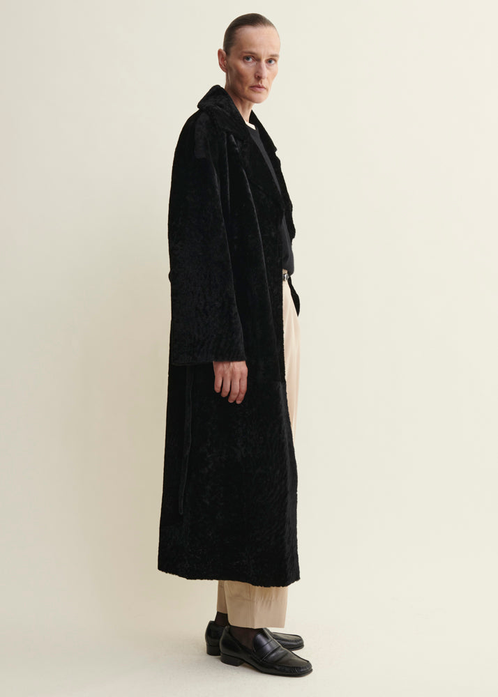 RIEN Velvet Shearling Coat | Black