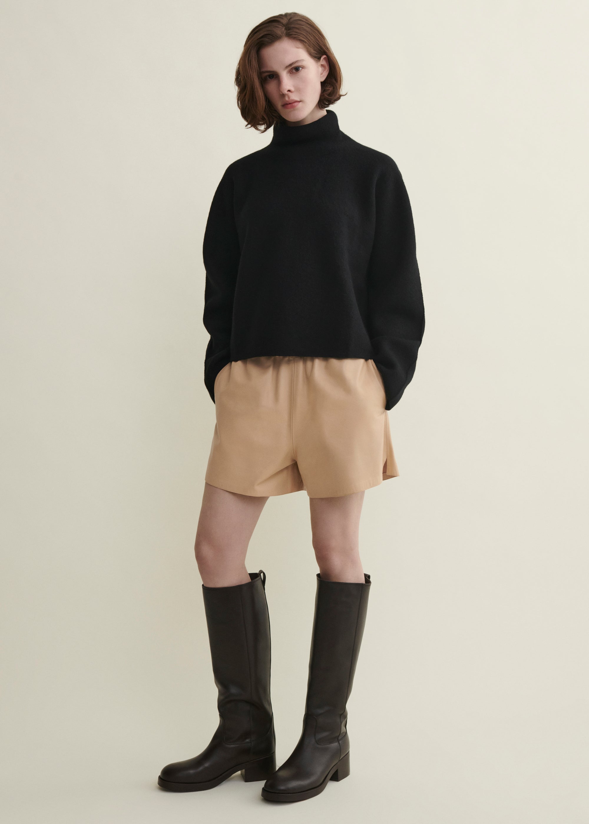 FYONA | Leder-Short