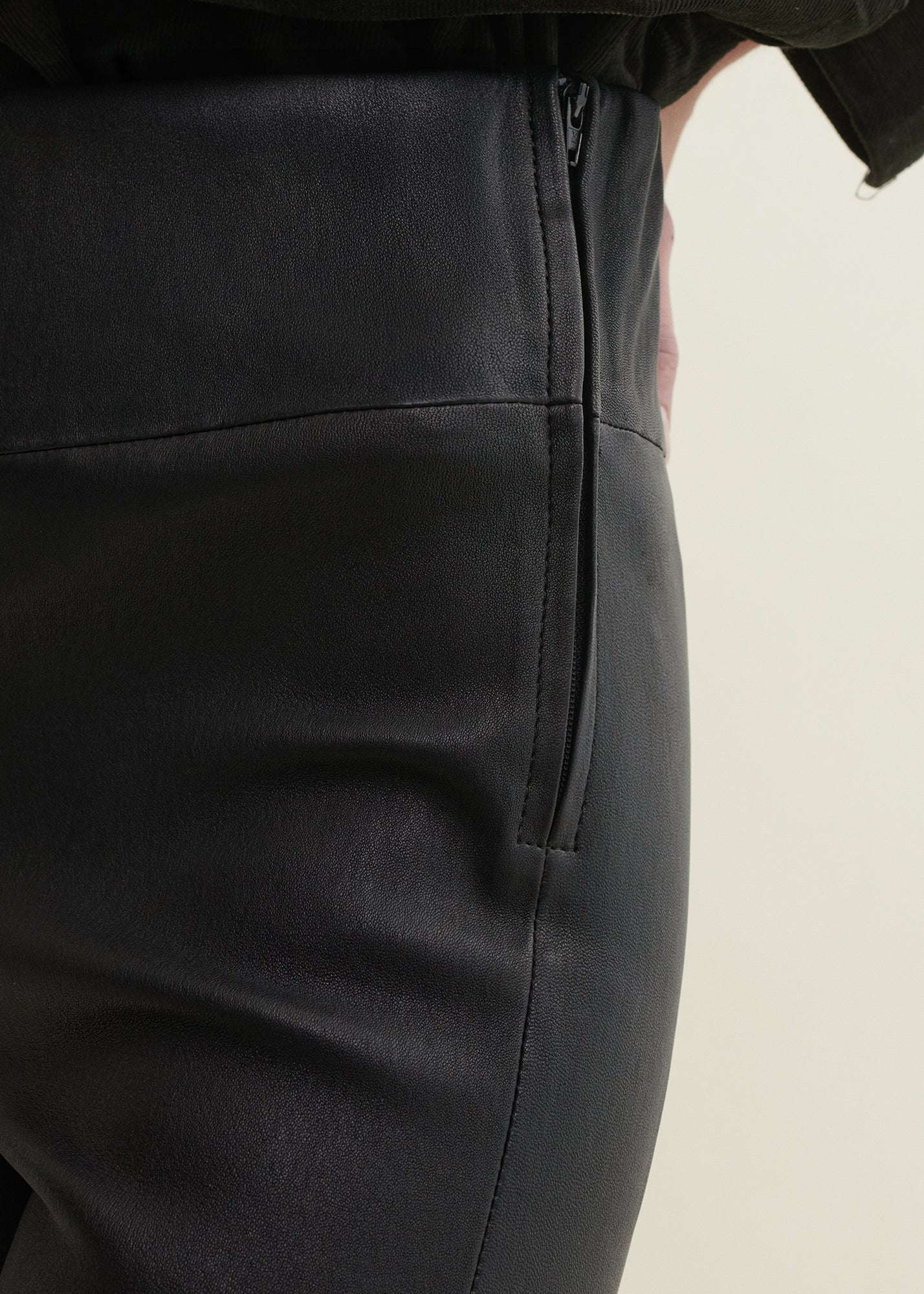 BELLENORA | Leather High-Rise Legging