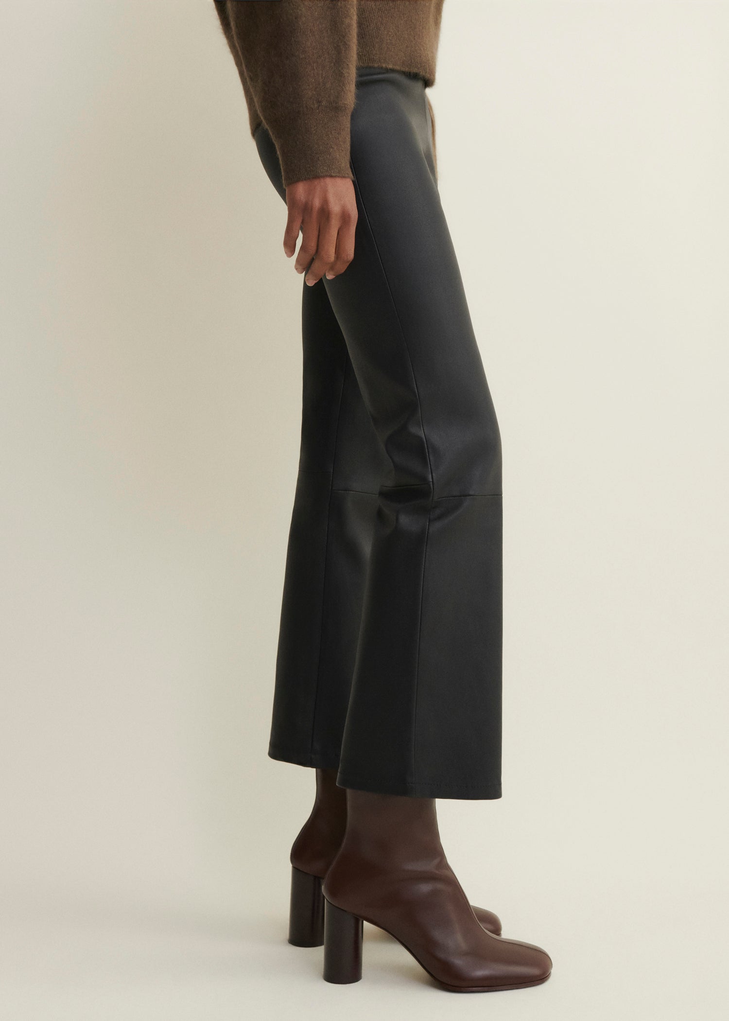 ZARAGOZA | Leather Flared Legging