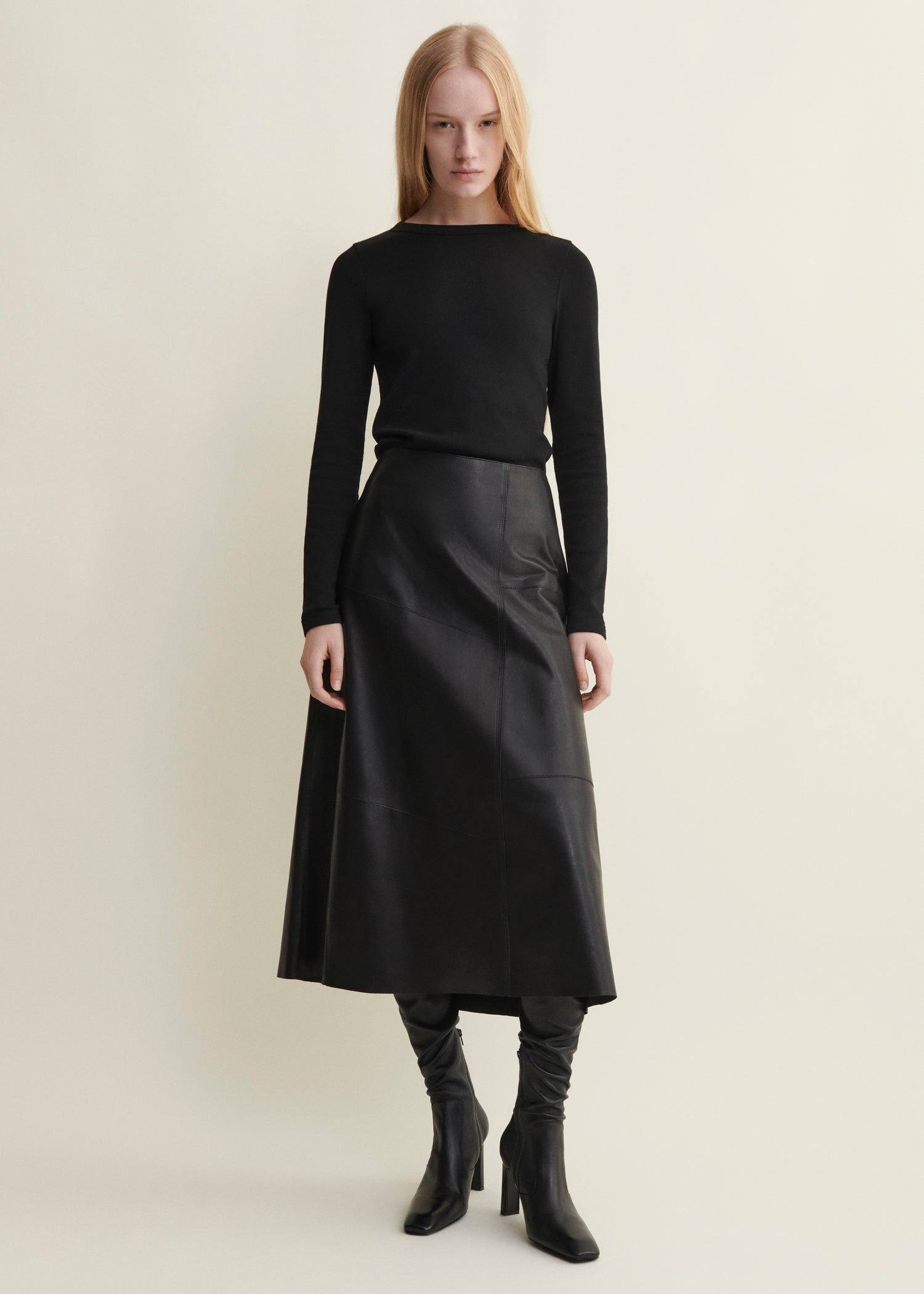 VAYENNE | Leather Skirt