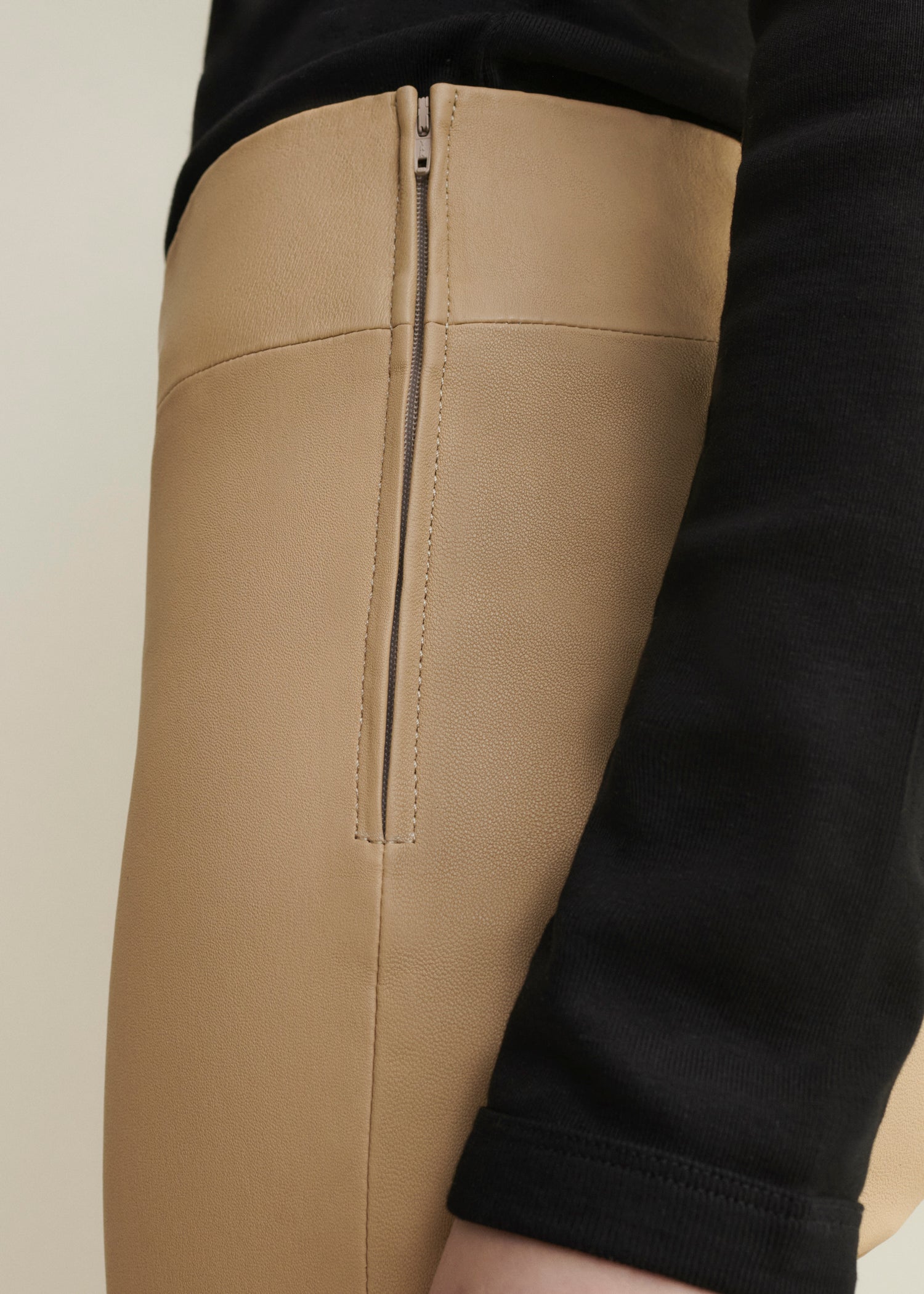 ZARAGOZA | Leather Flared Legging