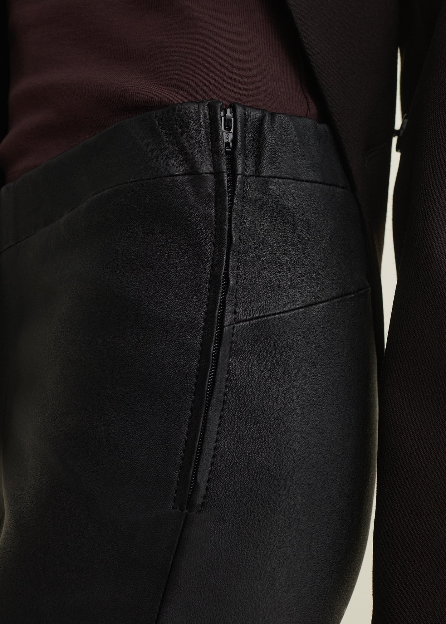 ROCHE | Leather Stretch Legging | Black