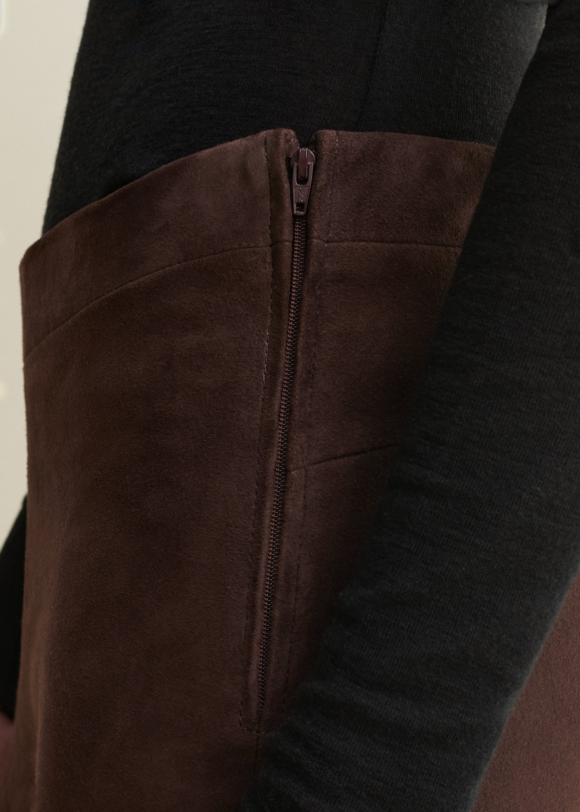 ROCHE | Suede Legging | Mud Brown