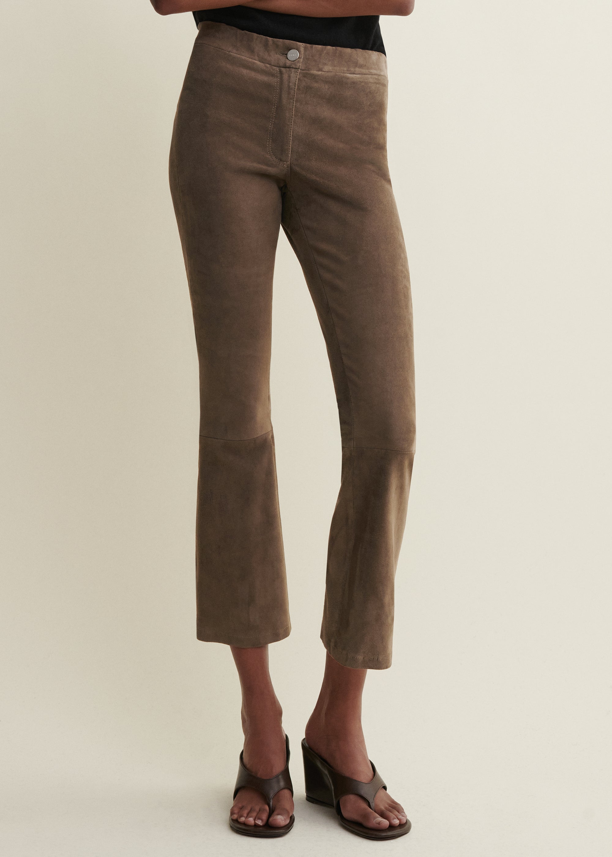 LIVELY | Wildleder Kick-Flare Leggings | Soil