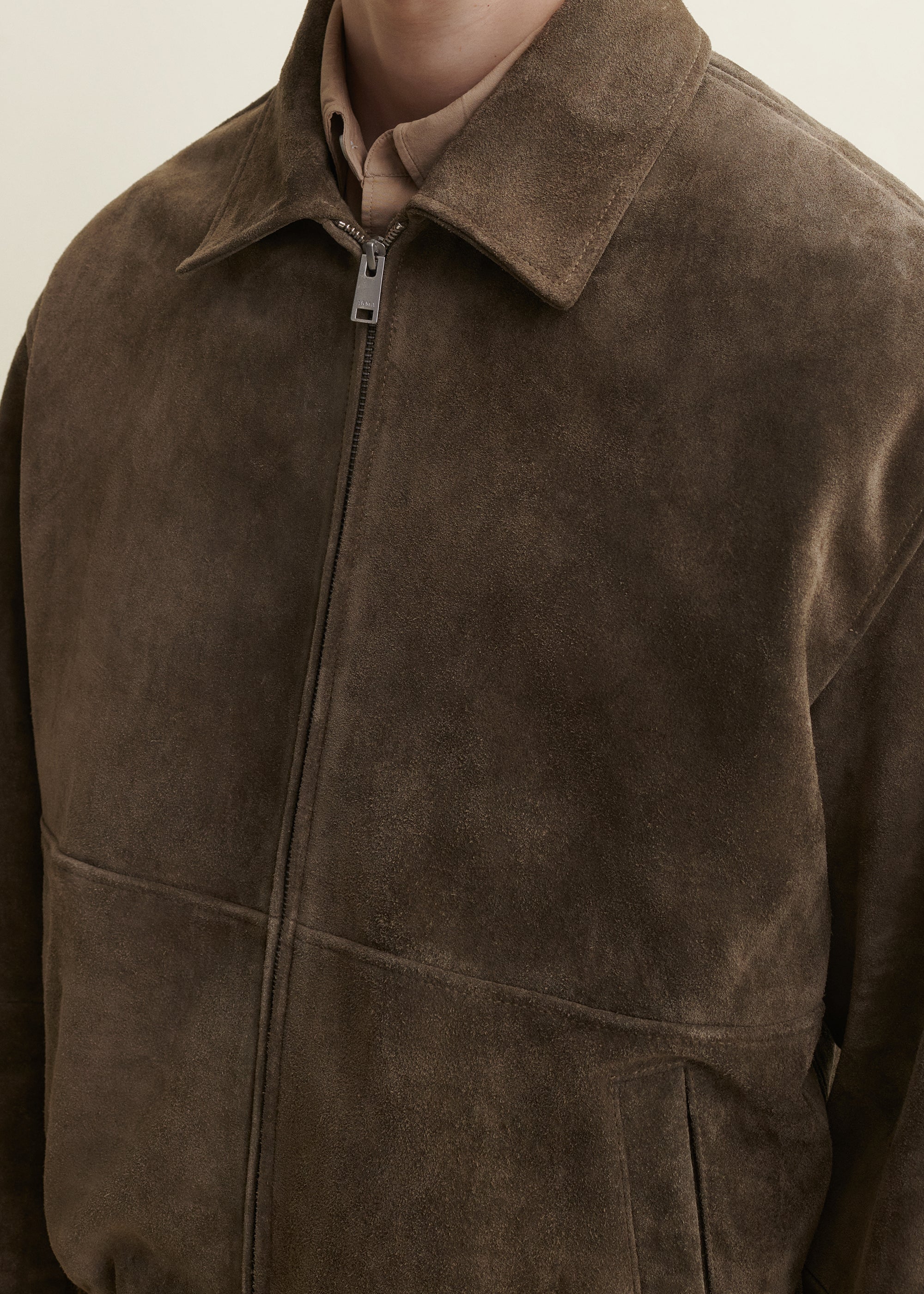 MADDOX | Gritty Suede Jacket | Olive