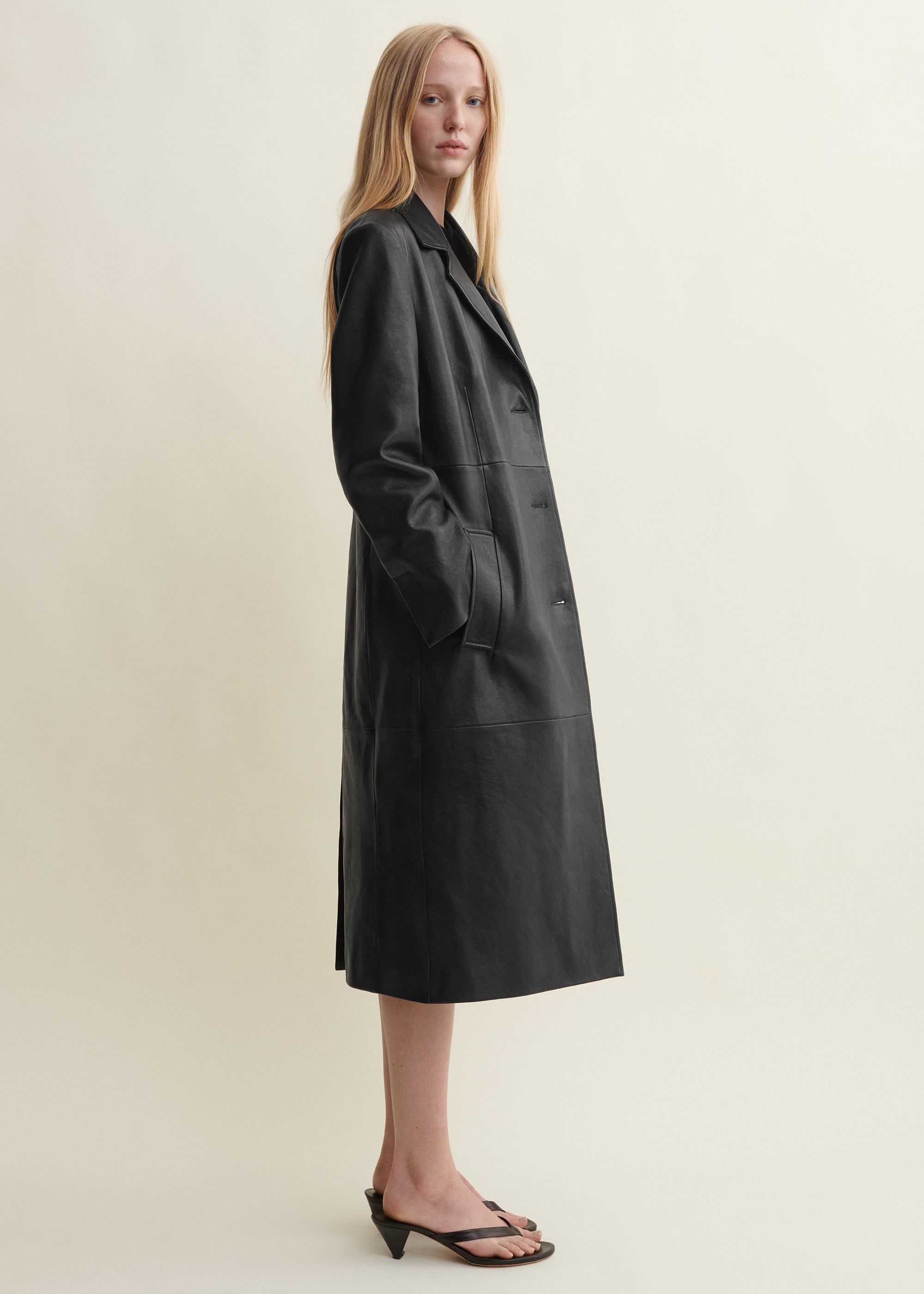 AISA | Long Leather Coat | BLACK