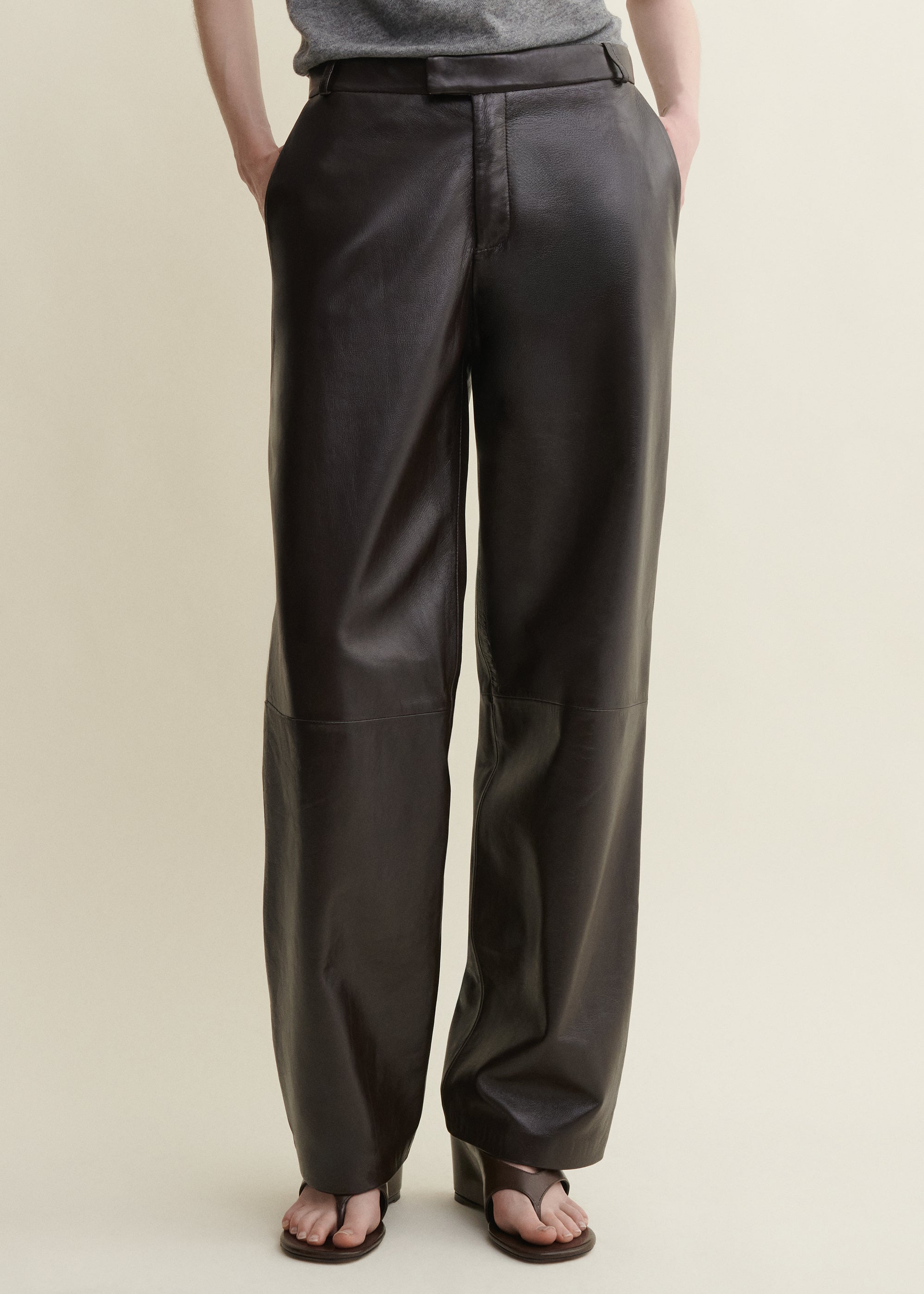 CAMI | Leather Straight Trousers | COFFEE BEAN