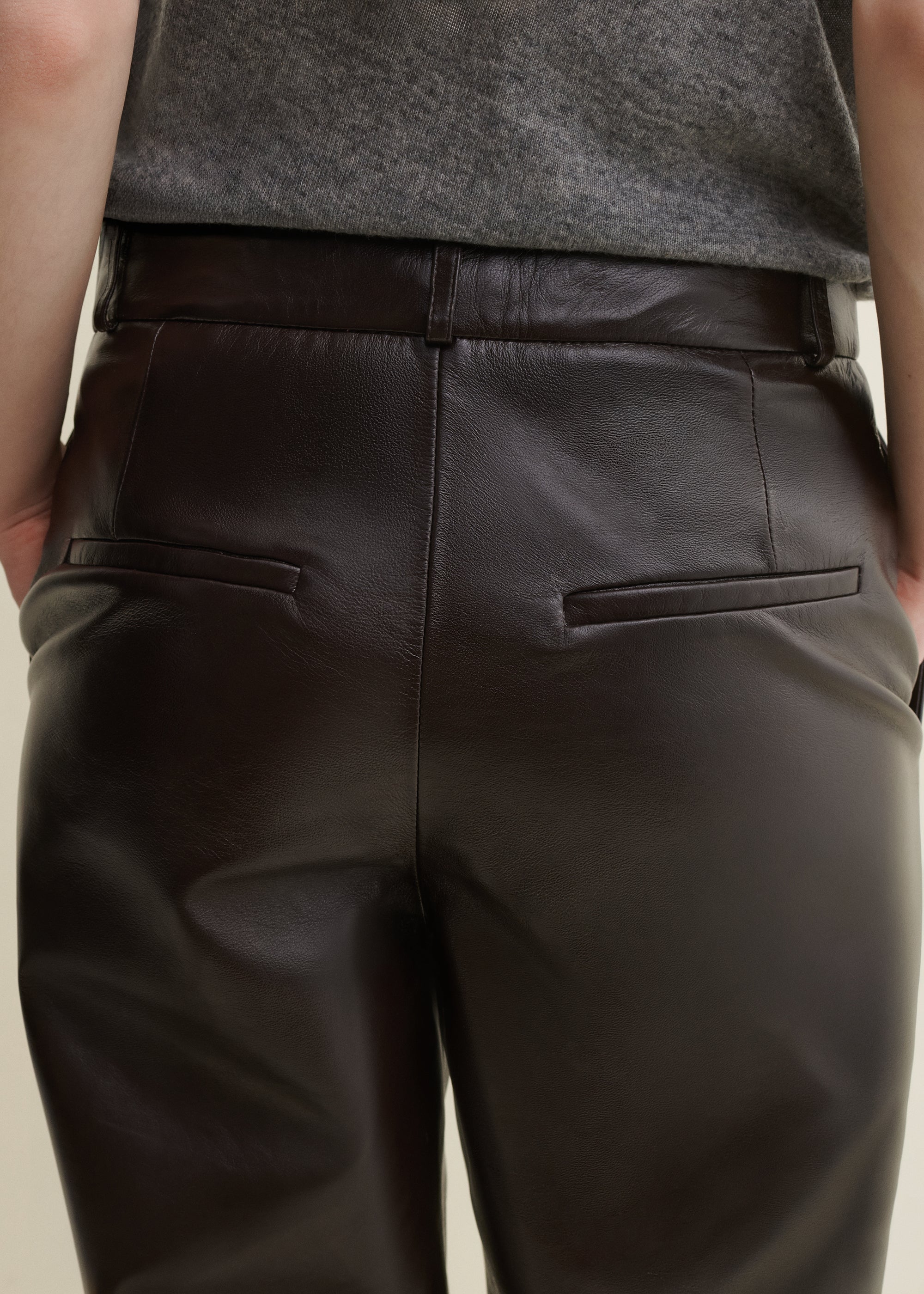 CAMI | Leather Straight Trousers | COFFEE BEAN