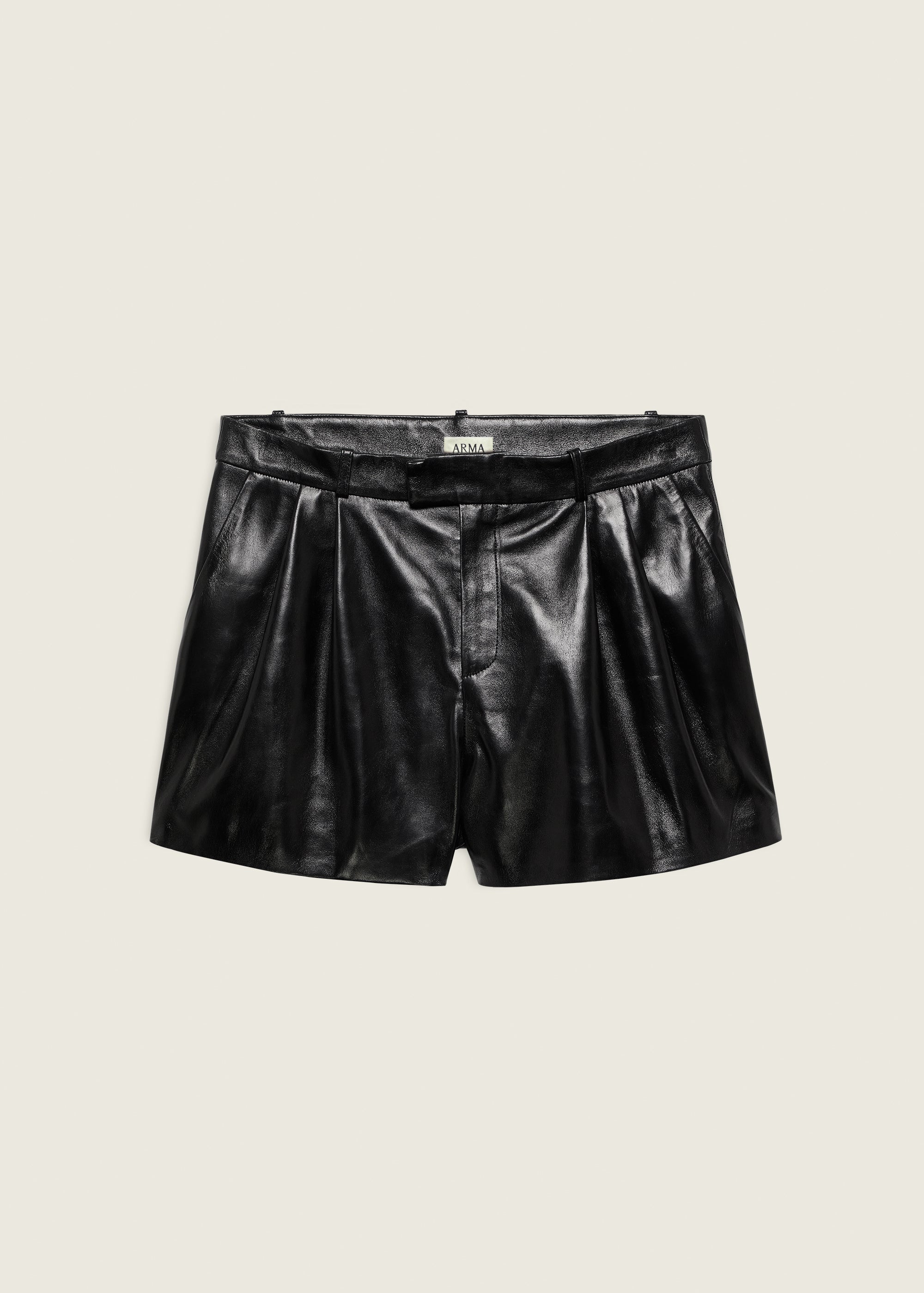 YANNA | Leather Pleated Short | Black