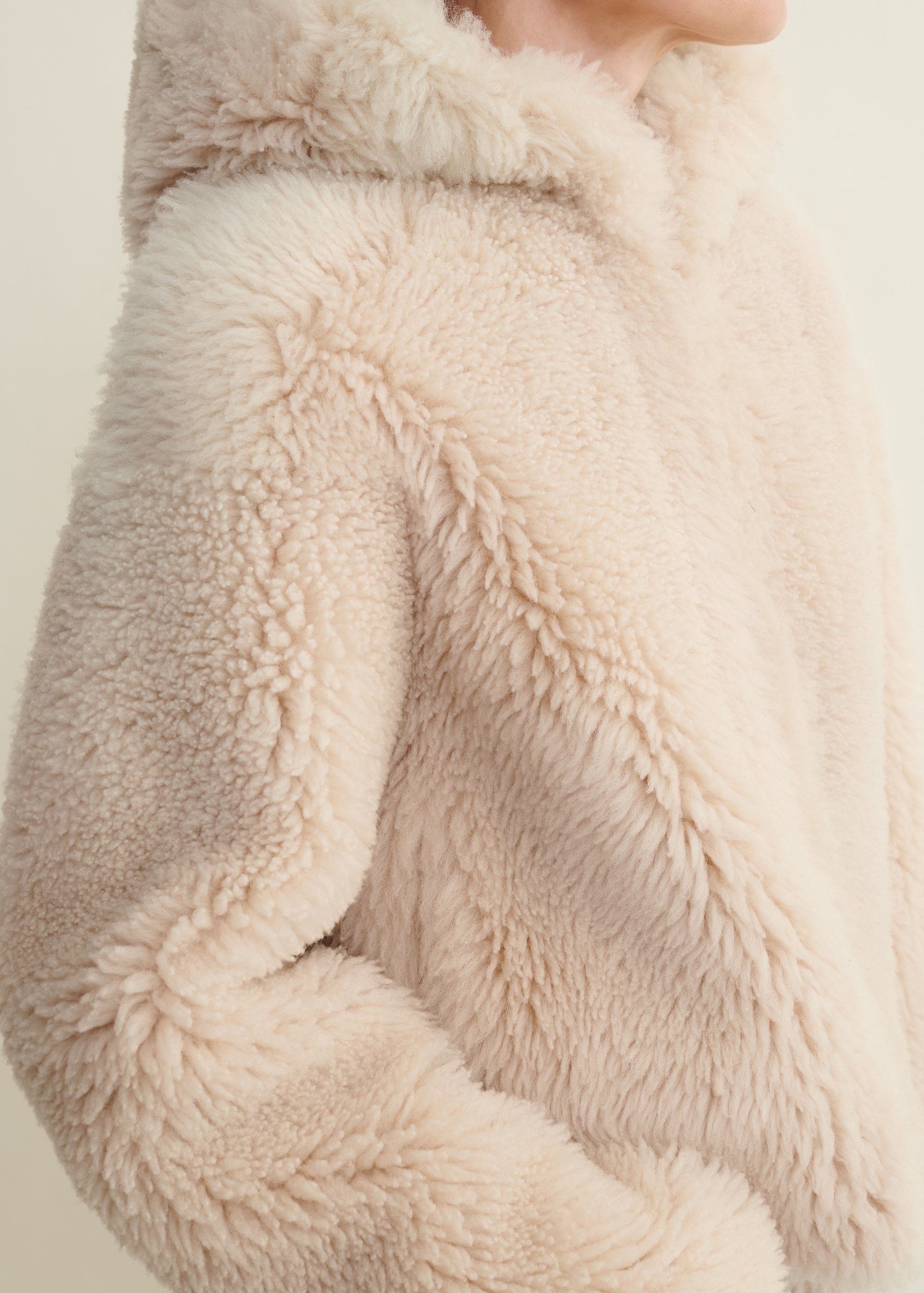BIANCA | Hooded Shearling Jacket | Albaster