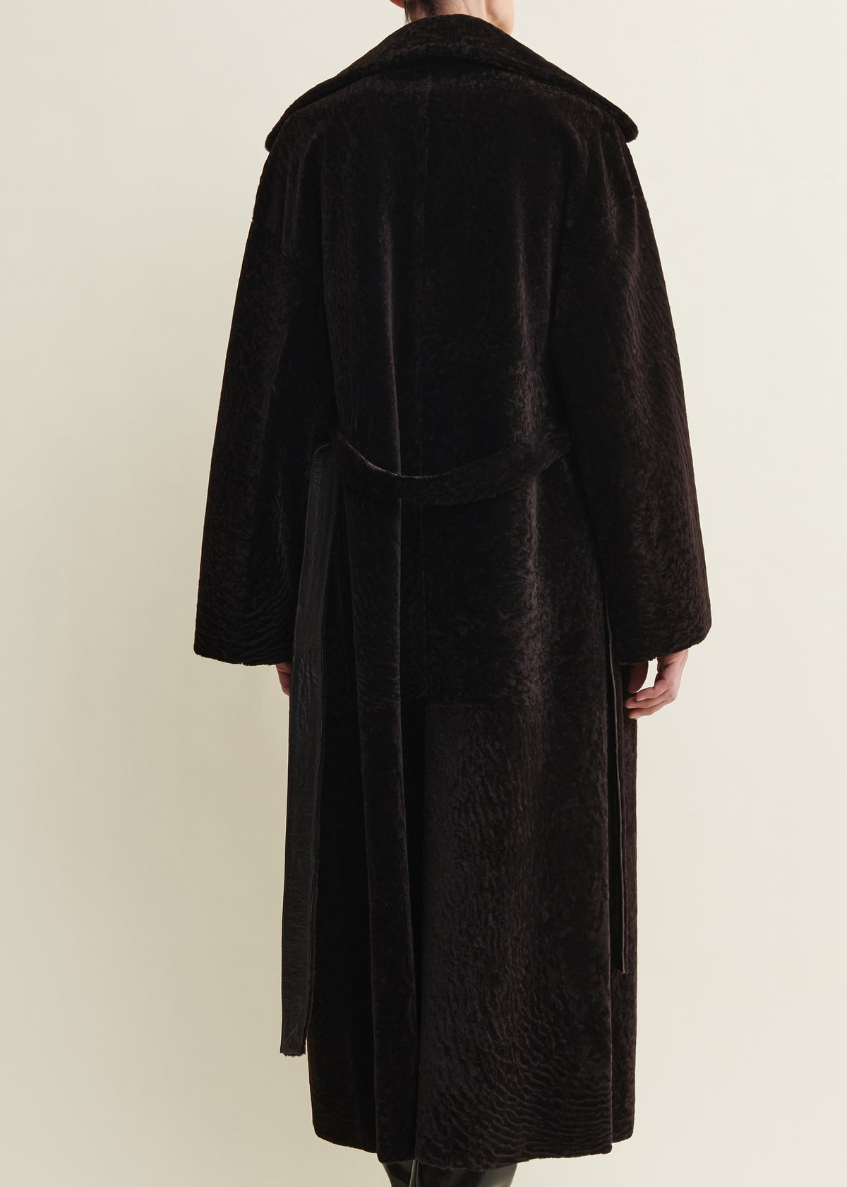 RIEN | Velvet Shearling Coat | Coffee Bean