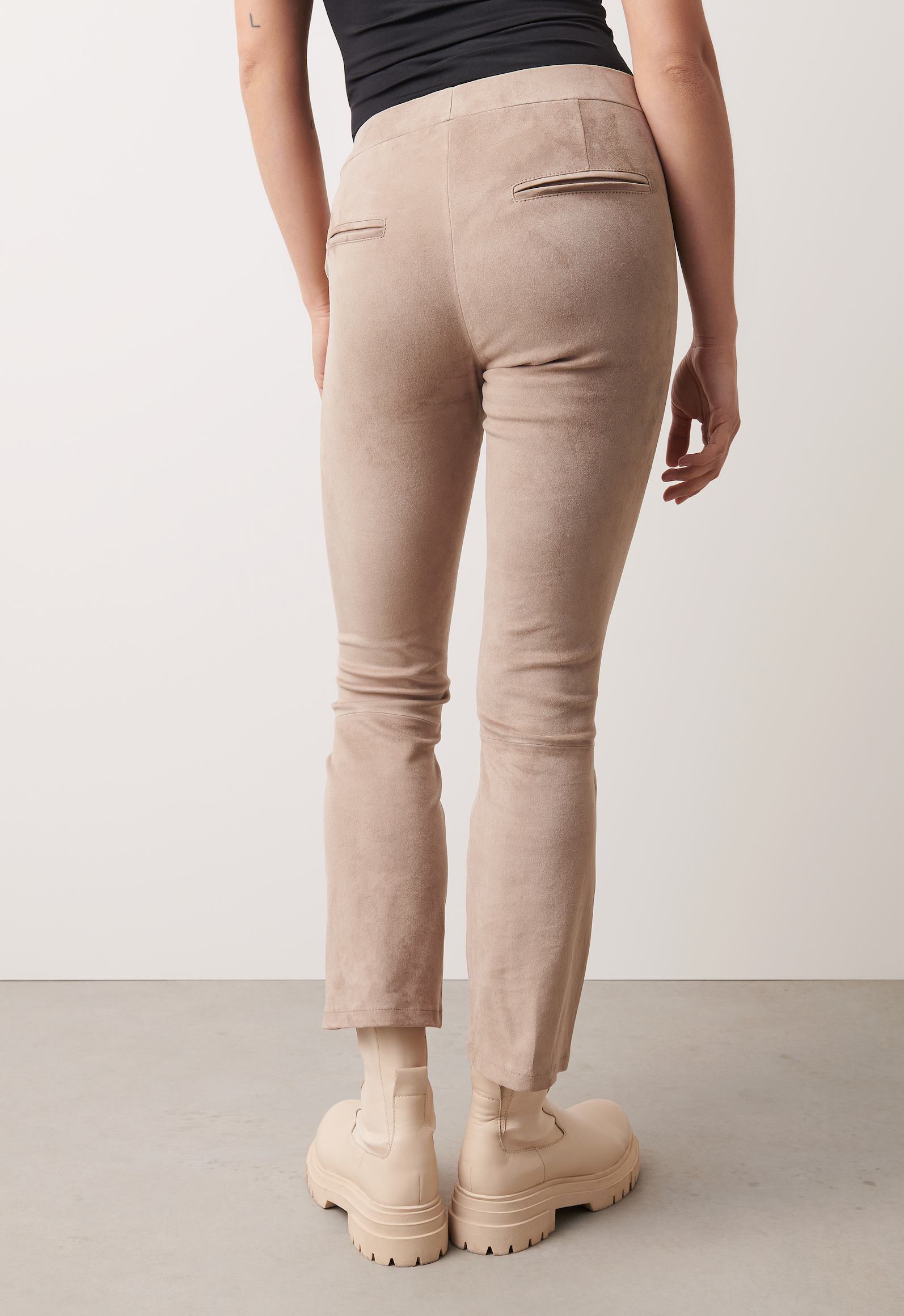 Clovia Women's Comfort-Fit High Waist Flared Yoga Pants (AB0090B08_Navy  Blue_S) : : Fashion